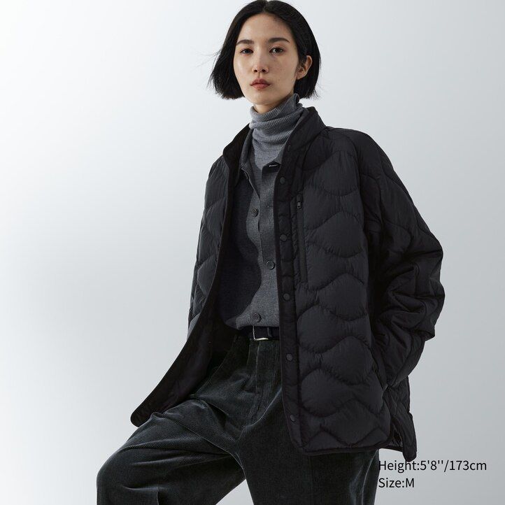 Černé pánské péřové bundy uniqlo z recyklovaného hybridu
