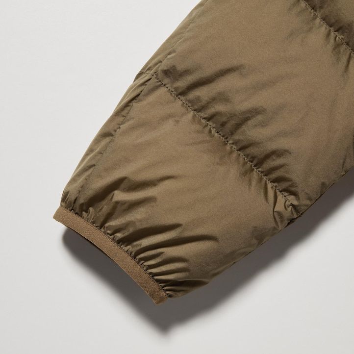 pánské šedé péřové bundy uniqlo ze 100 recyklovaného materiálu