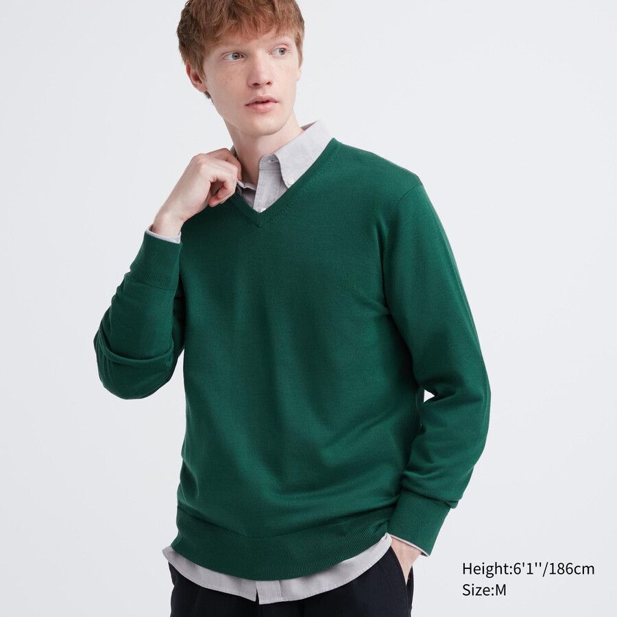 pánský svetr uniqlo extra fine merino s výstřihem do v zelený