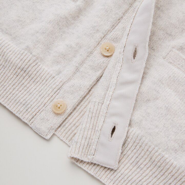pánské svetry uniqlo premium lambswool s výstřihem do v tmavě modré sezóna 2021