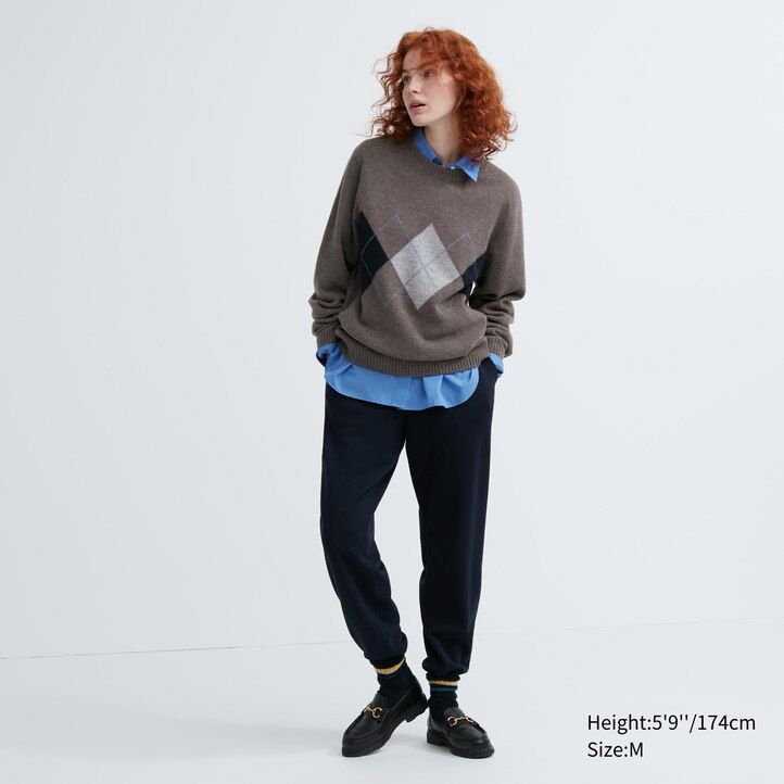 pánské svetry uniqlo premium lambswool argyle s kulatým výstřihem v tmavě modré barvě
