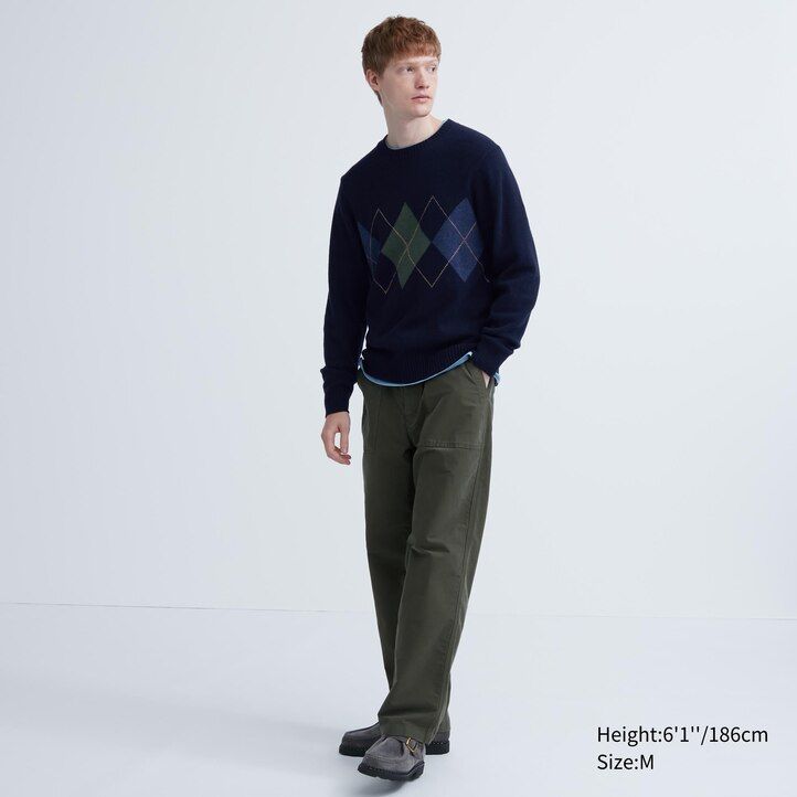 pánské svetry uniqlo premium lambswool argyle s kulatým výstřihem v tmavě modré barvě