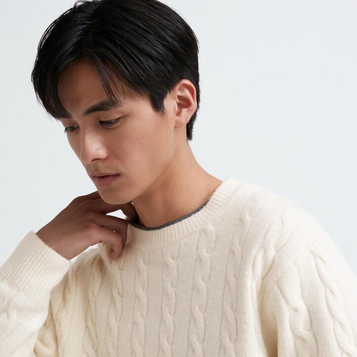 pánské bílé svetry uniqlo souffle yarnble knit s kulatým výstřihem