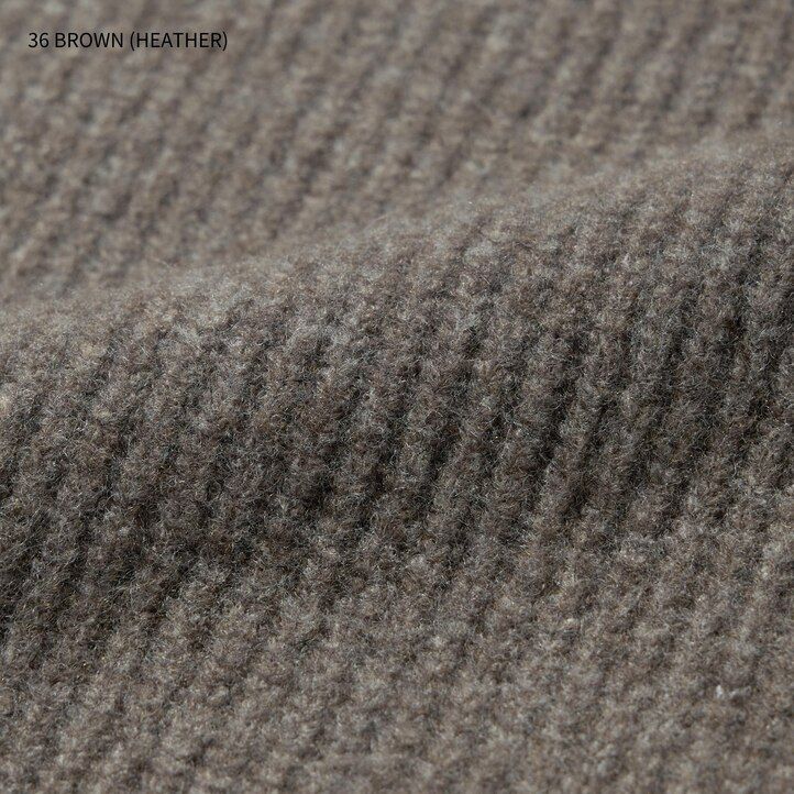 pánské svetry s nízkým límcem grandad z hnědé příze uniqlo souffle