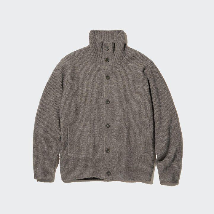 pánské svetry s nízkým límcem grandad z hnědé příze uniqlo souffle