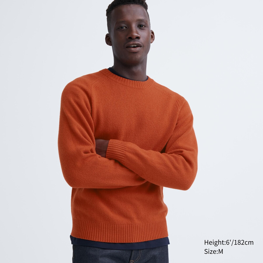pánské svetry uniqlo premium lambswool s kulatým výstřihem v oranžové barvě