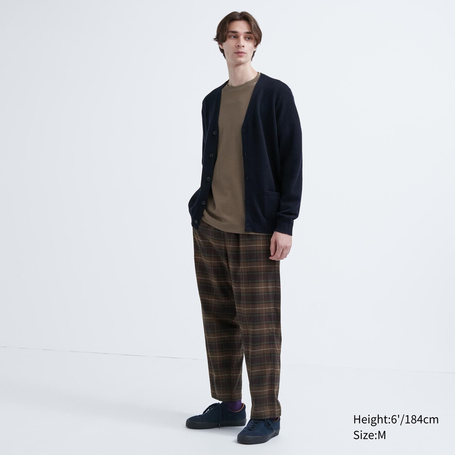 tmavě hnědé pánské flanelové kalhoty uniqlo easy patterned v délce po kotníky