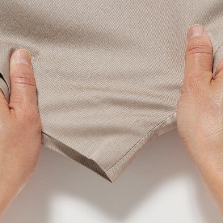 pánské kalhoty uniqlo stretch slim fits šedé barvy