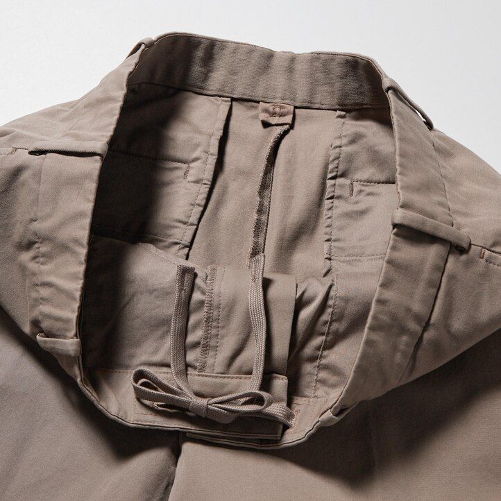 pánské kalhoty uniqlo smart cotton v délce po kotníky z bílé bavlny