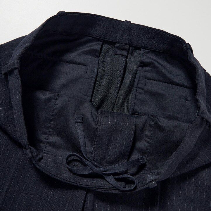 pánské tmavě modré kalhoty uniqlo smart striped v délce ke kotníkům
