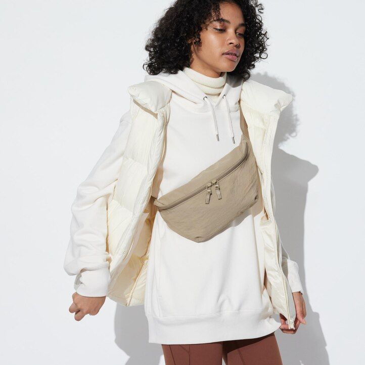 dámské nylonové crossbody kabelky uniqlo béžové barvy