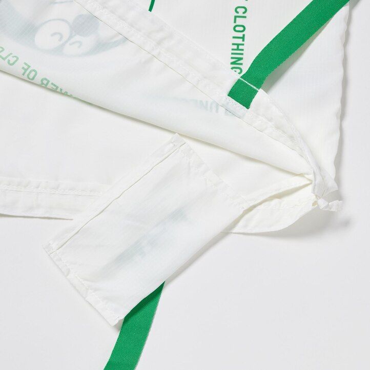 dámské kabelky uniqlo doraemon ut recycled pocket bag white