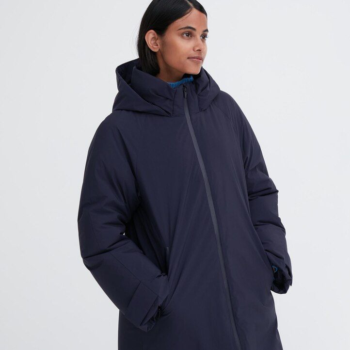 Černé dámské ultra zahřívací hybridní péřové bundy uniqlo