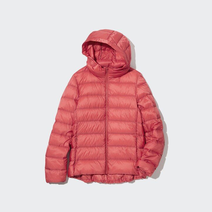 Černé dámské ultralehké péřové bundy uniqlo