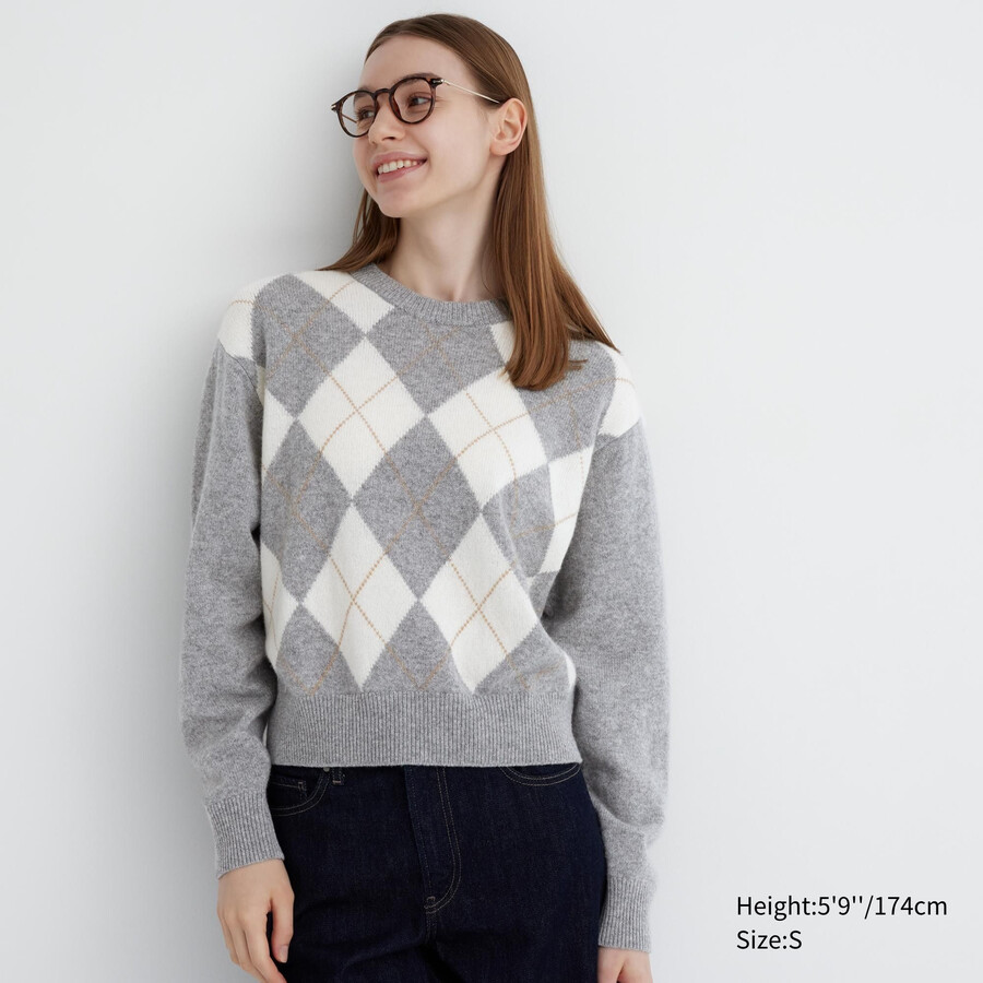 dámské světle šedé svetry uniqlo premium lambswool argyle s kulatým výstřihem