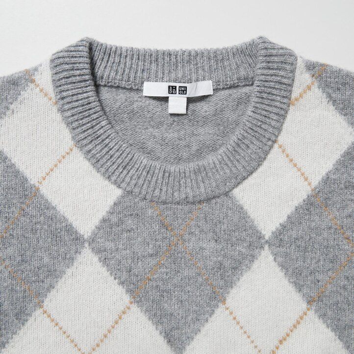 dámské světle šedé svetry uniqlo premium lambswool argyle s kulatým výstřihem