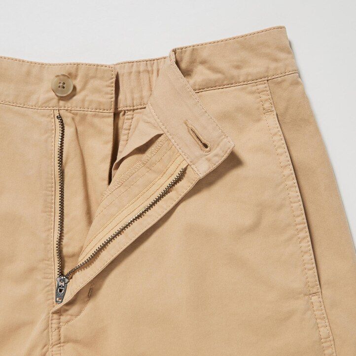 bílé dámské chino kraťasy uniqlo