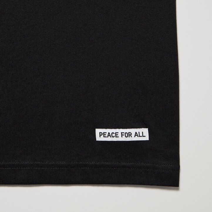 dámská černá trička uniqlo peace for all s grafikou shingo kunieda