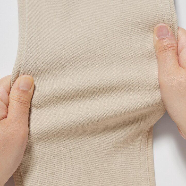 dámské ultra strečové topy uniqlo bílé barvy