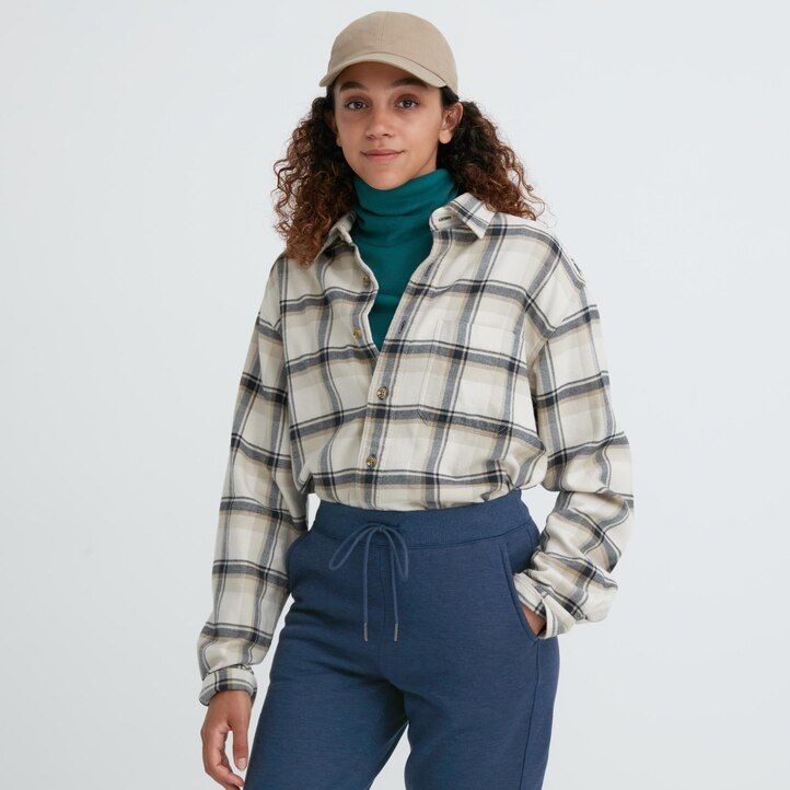 bílé dámské topy uniqlo heattech s volánovou podšívkou